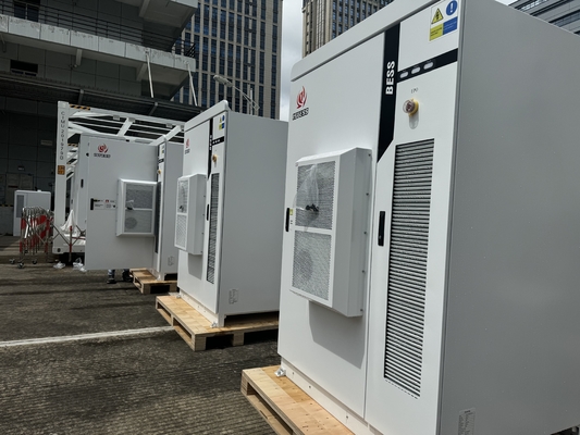Certyfikat UL LiFePO4 System magazynowania energii w bateriach przemysłowych IP55 107,52KWH - 125,44KWH